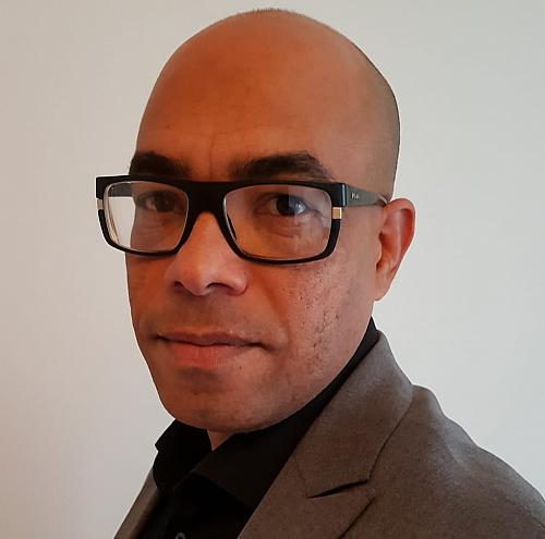 Junior G&oacute;mez Manresa